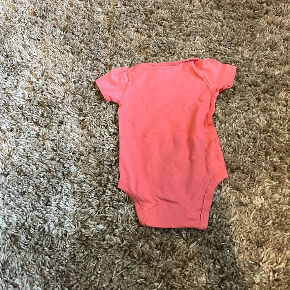 Like new Carter’s “My Mommy” onesie